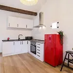 Newly Renovated Apartment